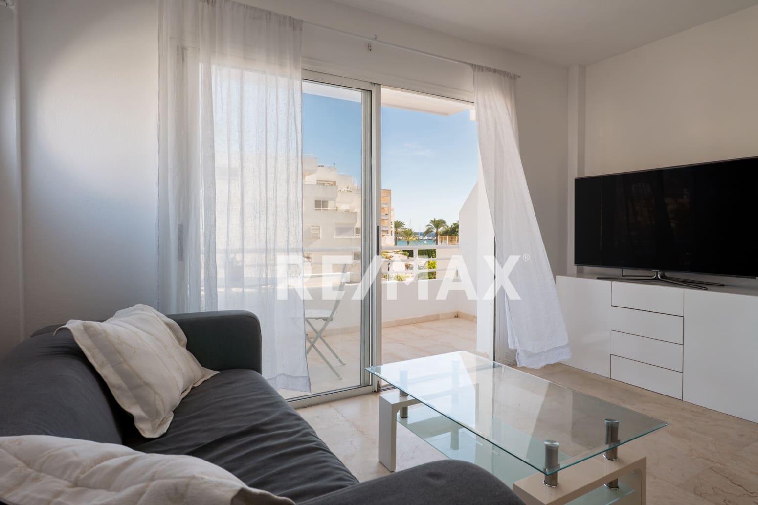 1 bedroom Flat for sale in Santa Eulalia / Santa Eularia - € 375,000 (Ref: 9374035)