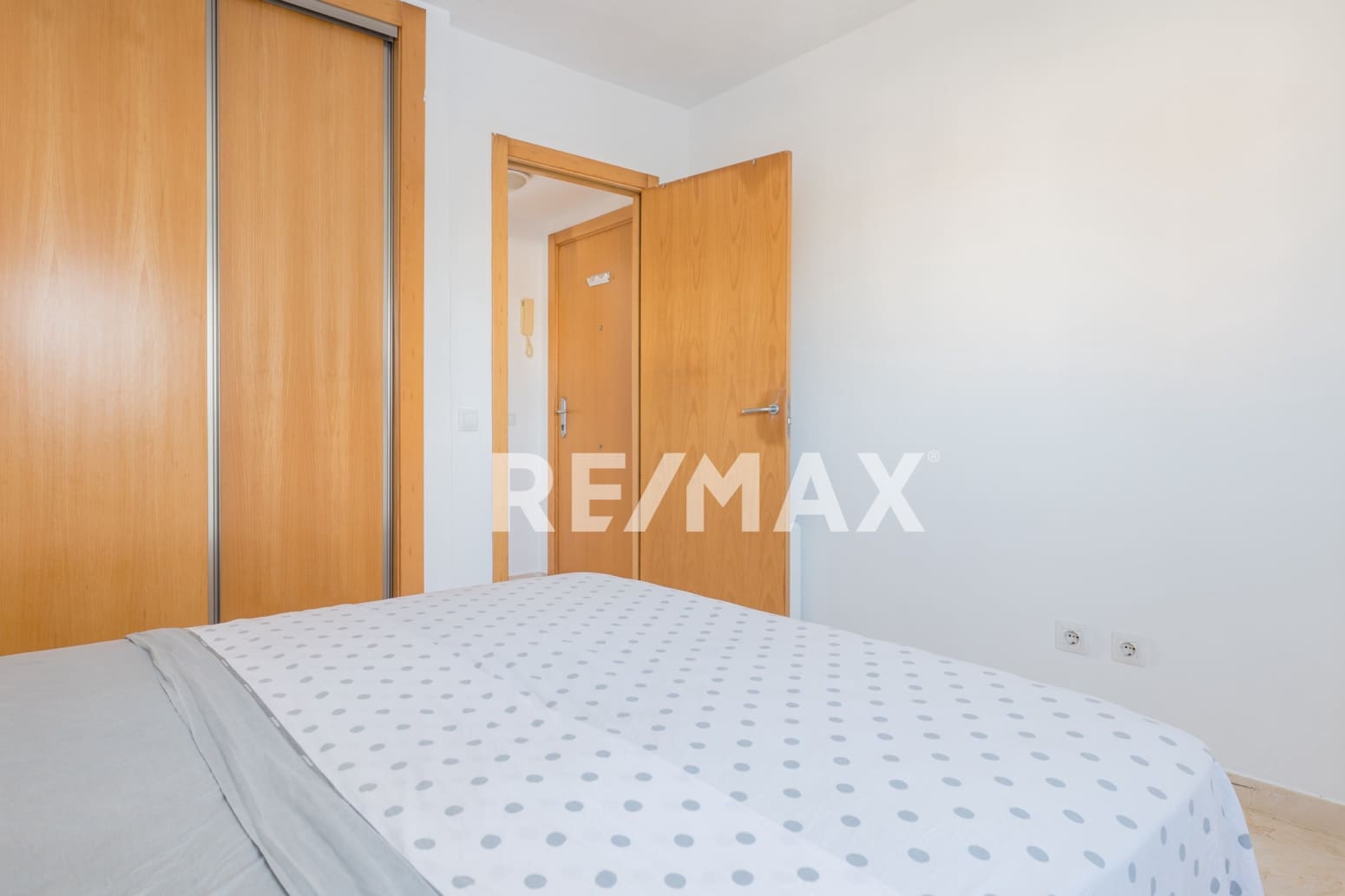 1 bedroom Flat for sale in Santa Eulalia / Santa Eularia - € 375,000 (Ref: 9374035)