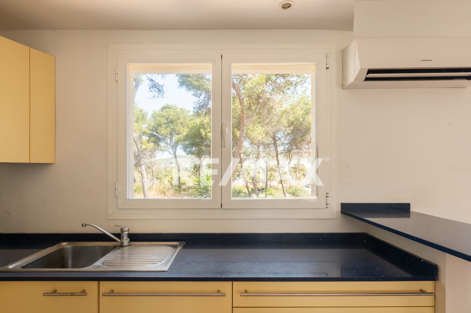 3 camera da letto Villa in vendita in La Siesta con piscina - 1.290.000 € (Rif: 9394438)