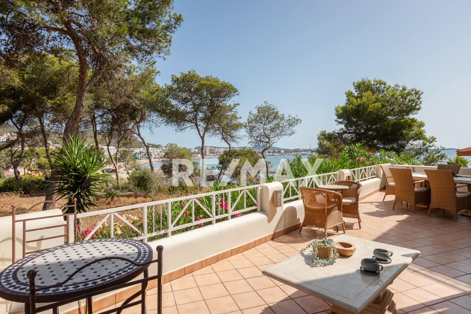 3 camera da letto Villa in vendita in La Siesta con piscina - 1.290.000 € (Rif: 9394438)