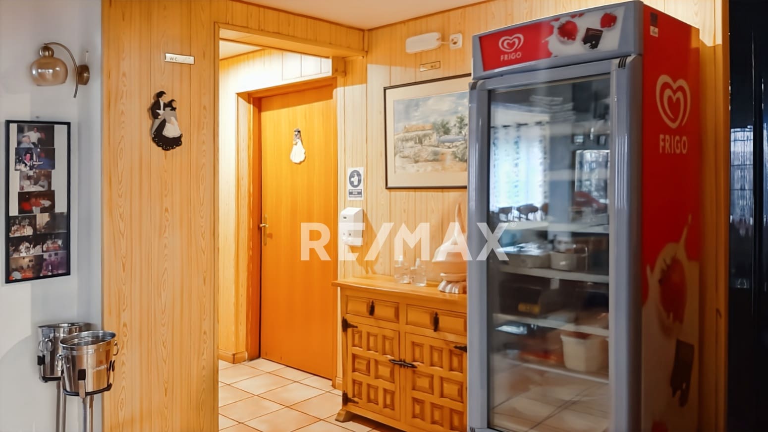 Commercial for rent in La Siesta - € 5,000 (Ref: 9399826)