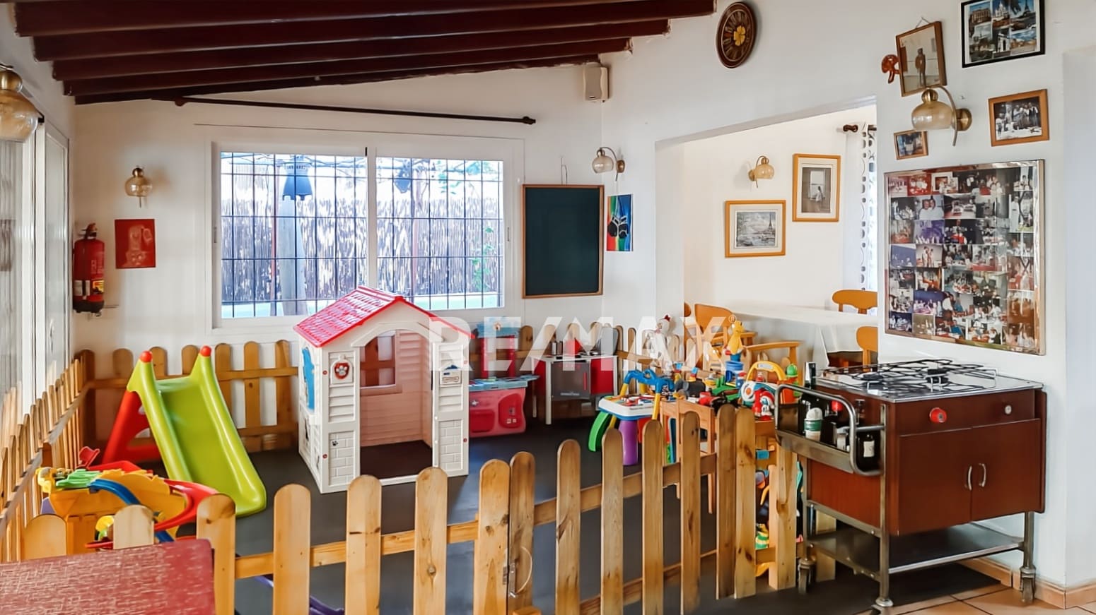 Commercial for rent in La Siesta - € 5,000 (Ref: 9399826)