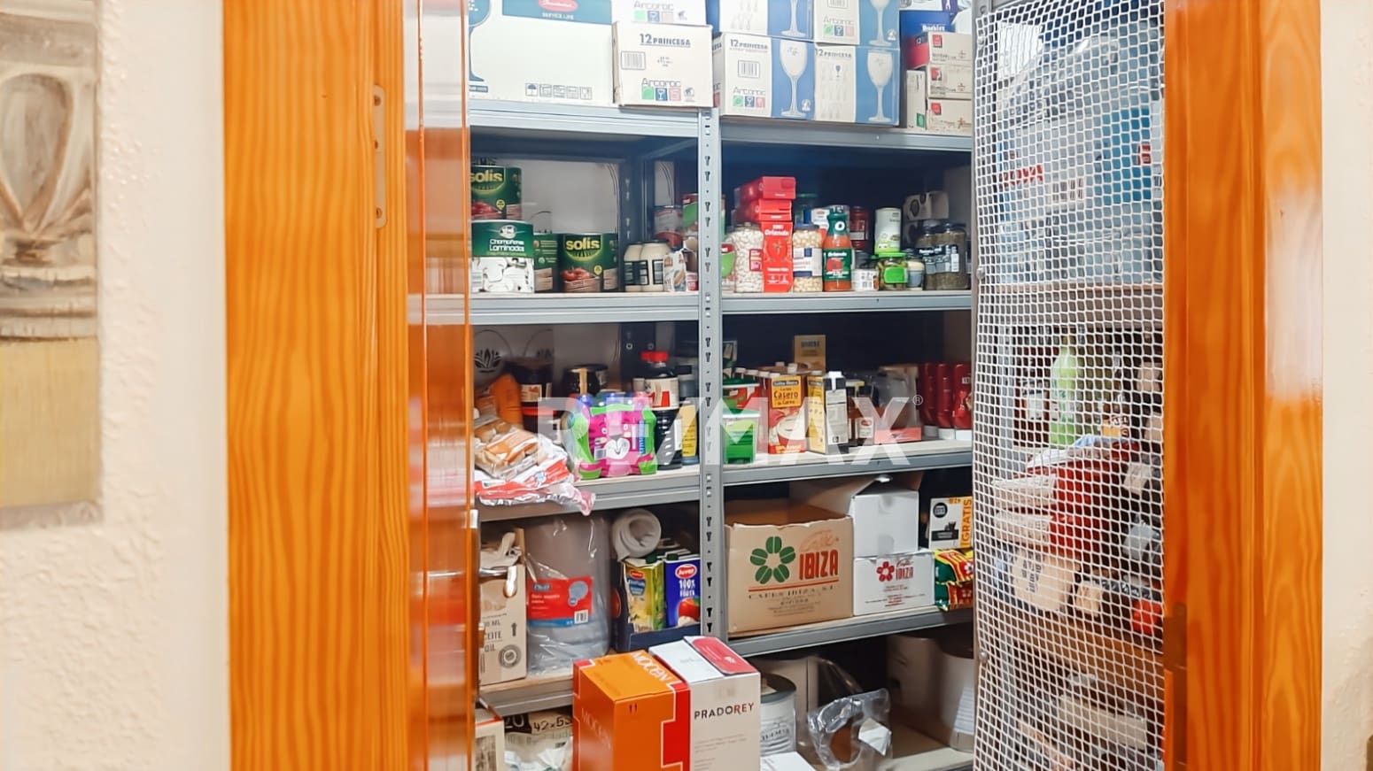 Commercial for rent in La Siesta - € 5,000 (Ref: 9399826)