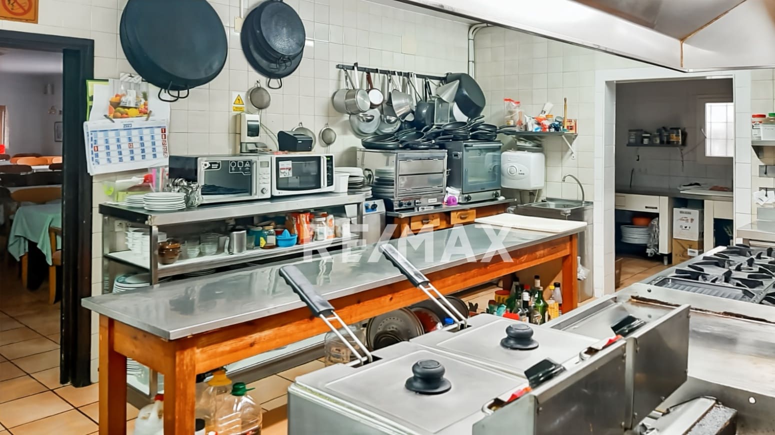 Commercial for rent in La Siesta - € 5,000 (Ref: 9399826)