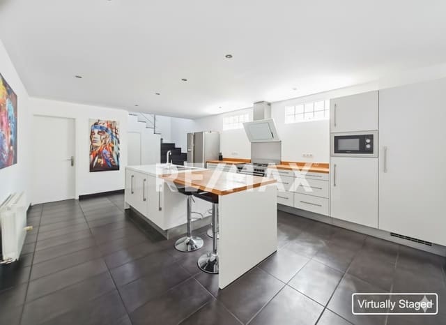 5 soveværelse Villa til salg i Sant Antoni de Portmany med garage - € 1.750.000 (Ref: 9412694)