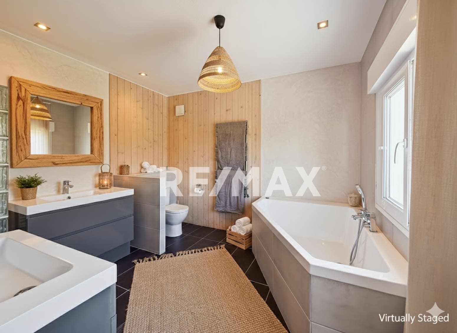 5 soveværelse Villa til salg i Sant Antoni de Portmany med garage - € 1.750.000 (Ref: 9412694)