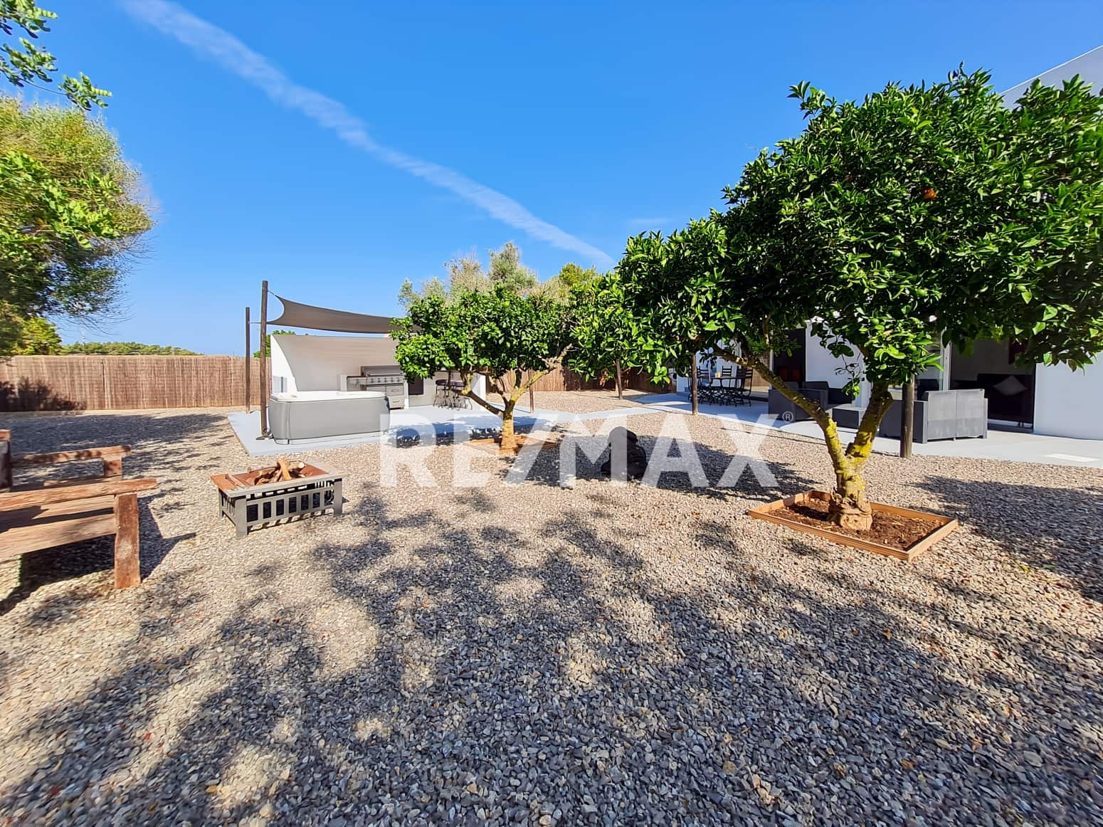 5 soveværelse Villa til salg i Sant Antoni de Portmany med garage - € 1.750.000 (Ref: 9412694)