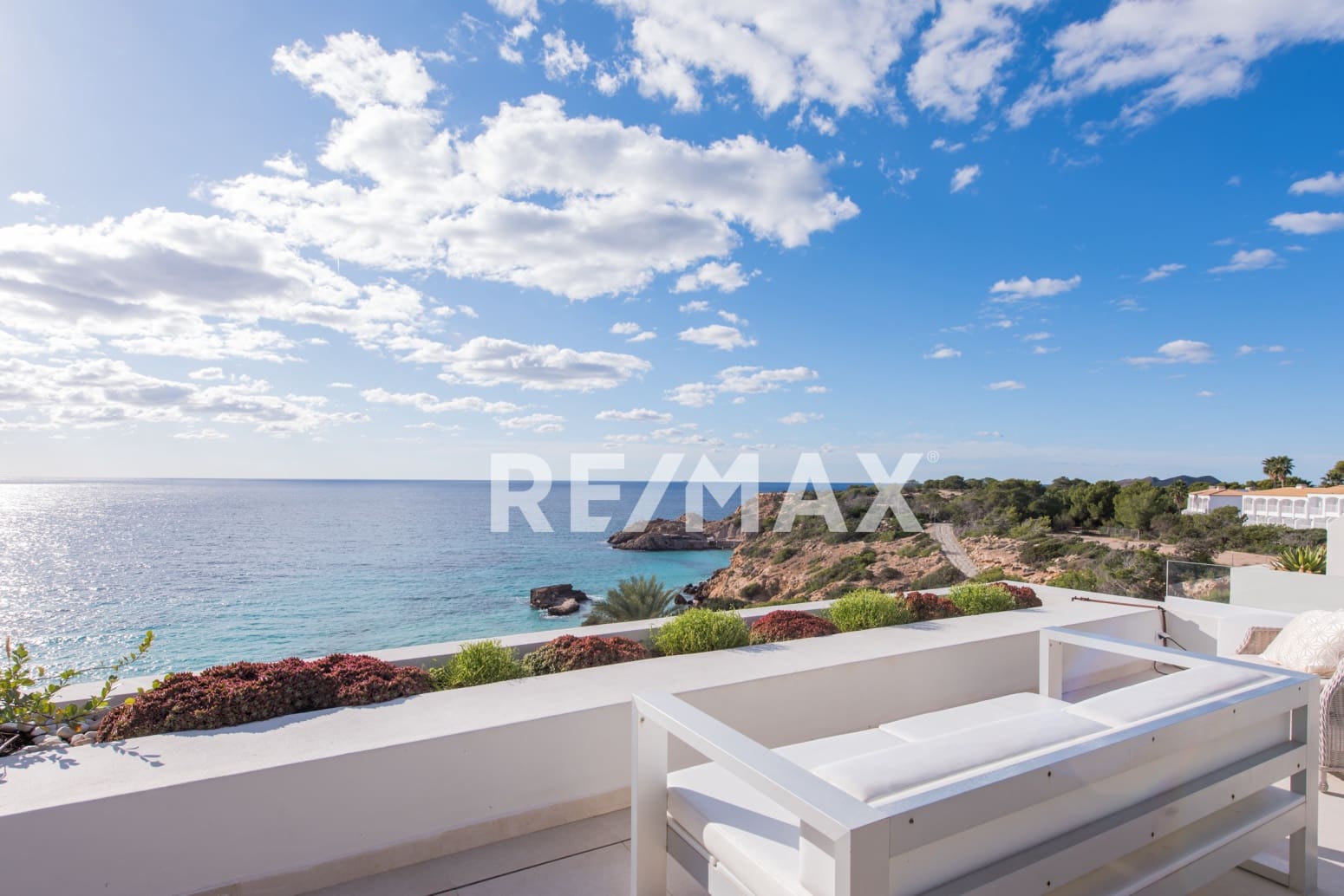 3 bedroom Flat for sale in San Jose / Sant Josep de Sa Talaia with garage - € 1,790,000 (Ref: 9421509)