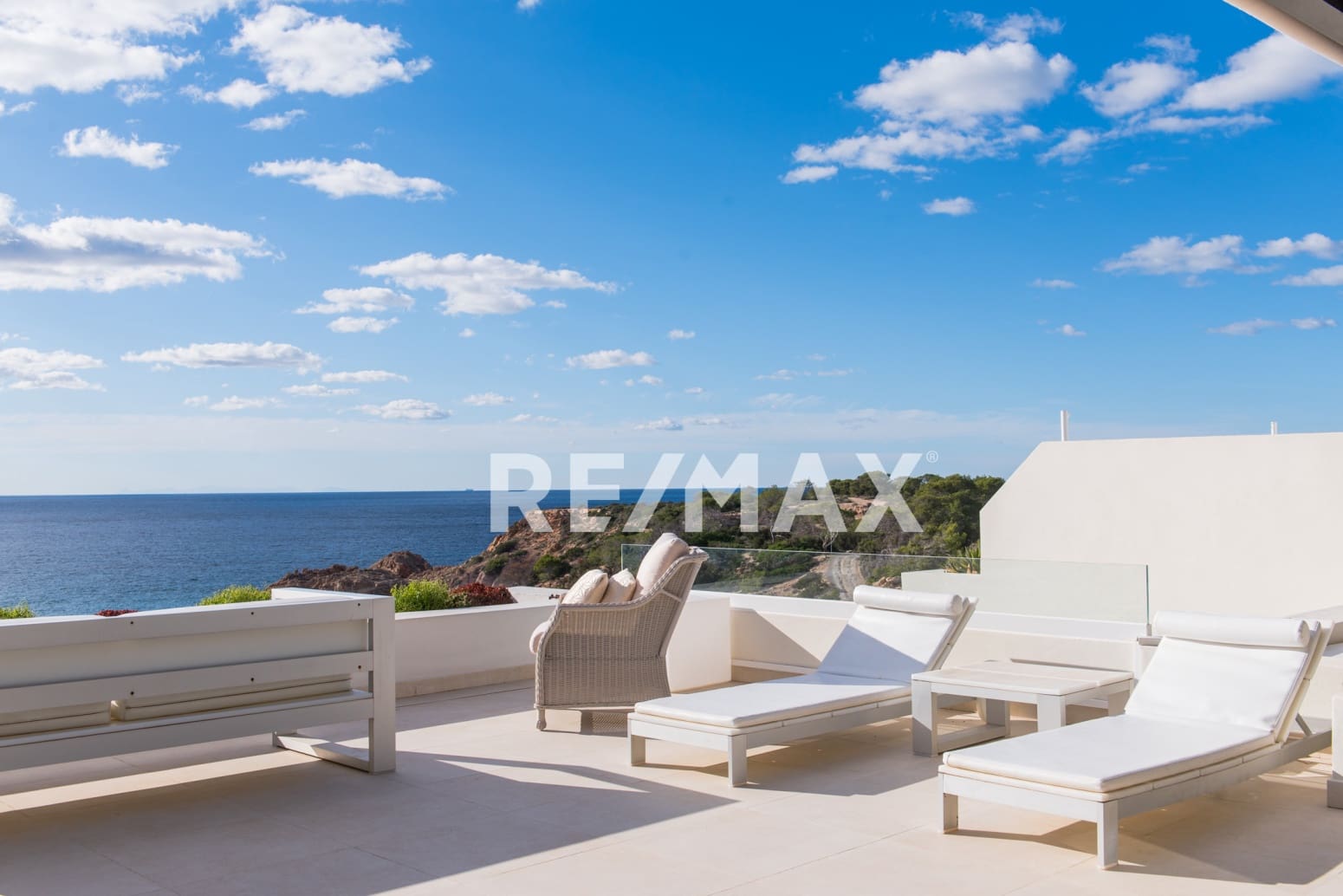 3 bedroom Flat for sale in San Jose / Sant Josep de Sa Talaia with garage - € 1,790,000 (Ref: 9421509)