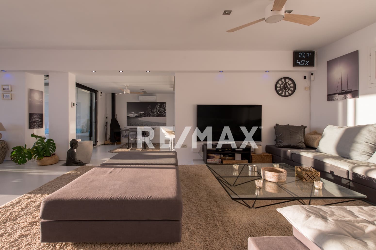 3 bedroom Flat for sale in San Jose / Sant Josep de Sa Talaia with garage - € 1,790,000 (Ref: 9421509)