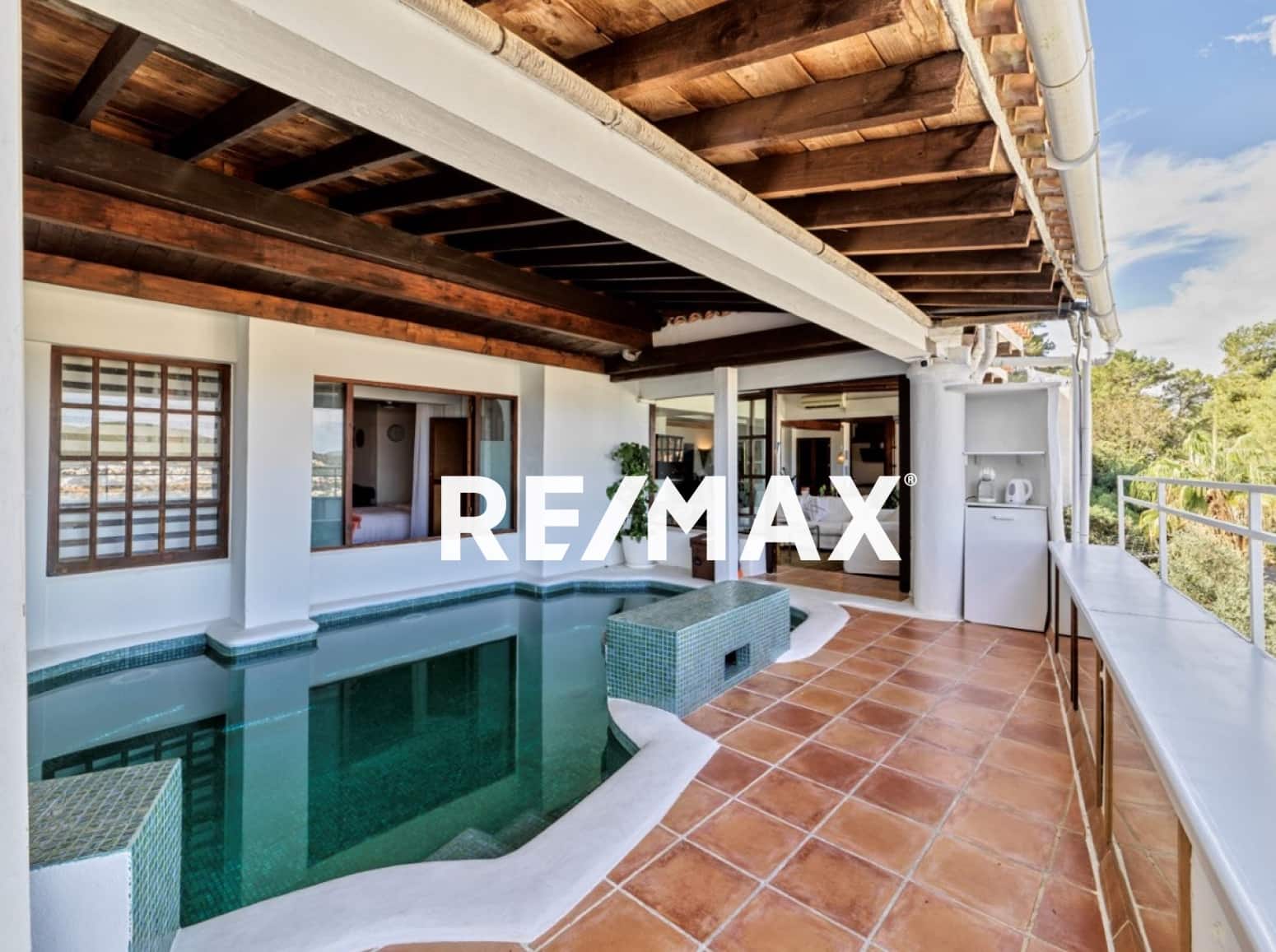 5 soverom Villa til leie i La Siesta med svømmebasseng - € 5 000 (Ref: 9465949)