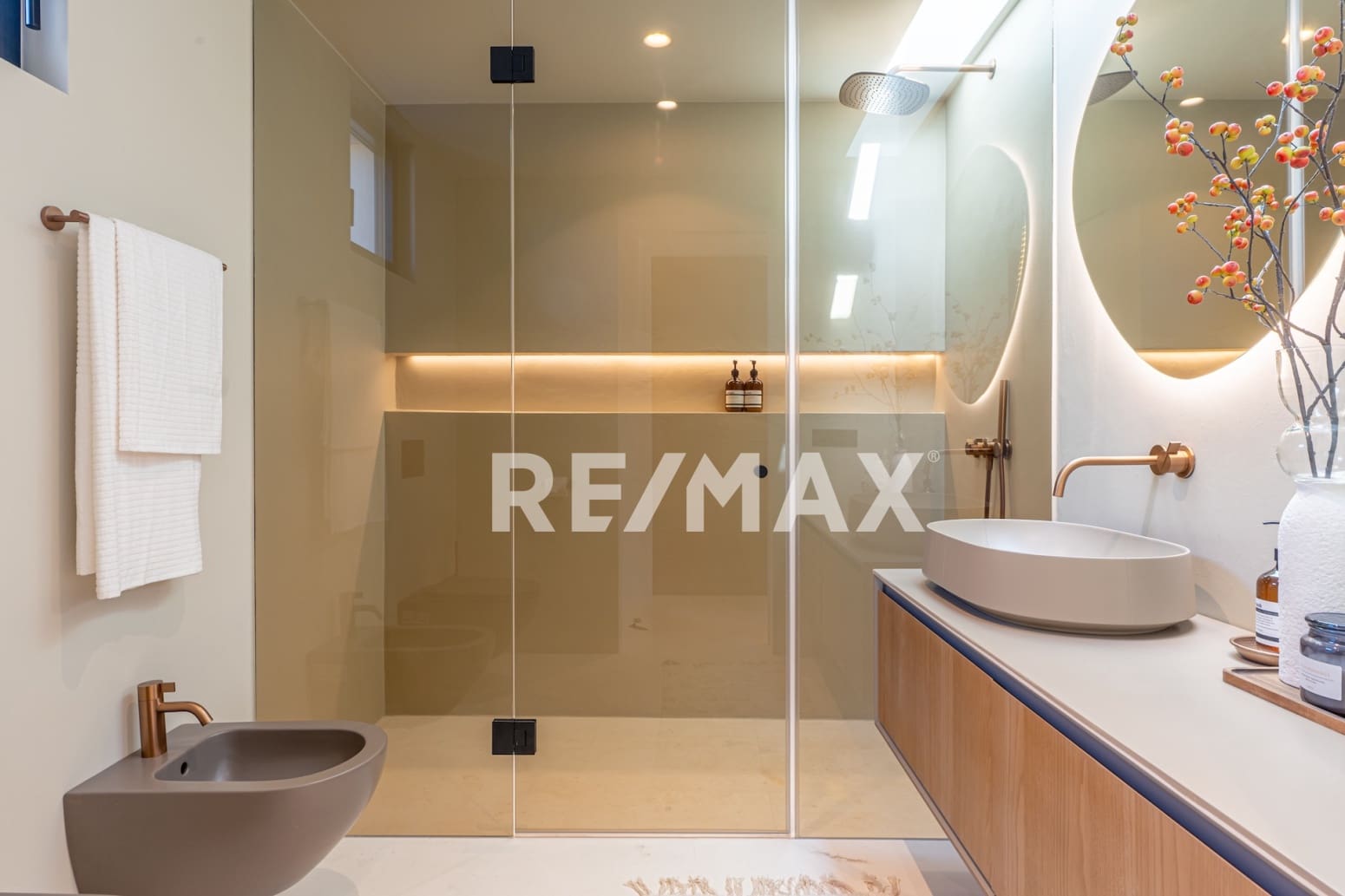 3 bedroom Villa for sale in Sant Rafael de Sa Creu with pool - € 3,295,000 (Ref: 9511430)