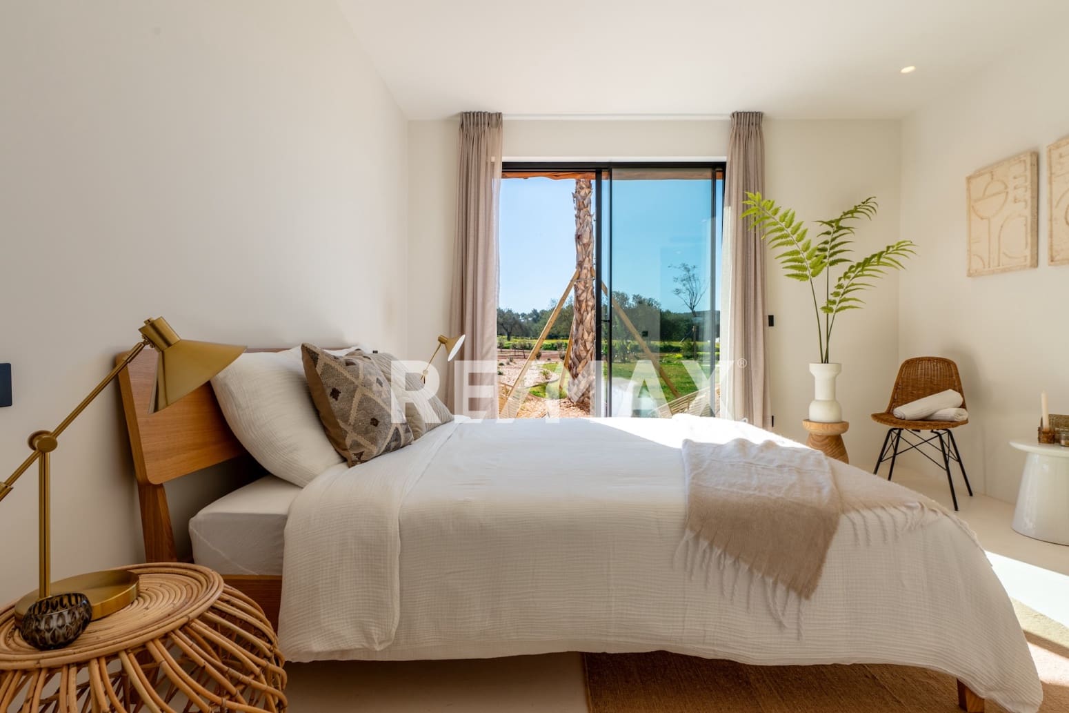 3 bedroom Villa for sale in Sant Rafael de Sa Creu with pool - € 3,295,000 (Ref: 9511430)