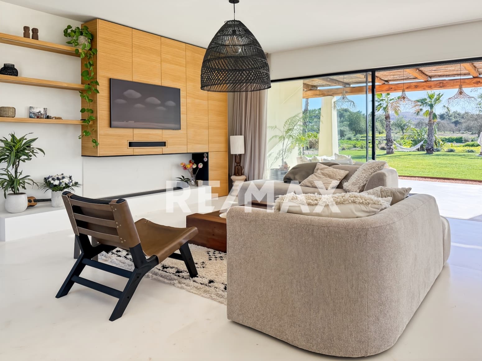 3 bedroom Villa for sale in Sant Rafael de Sa Creu with pool - € 3,295,000 (Ref: 9511430)