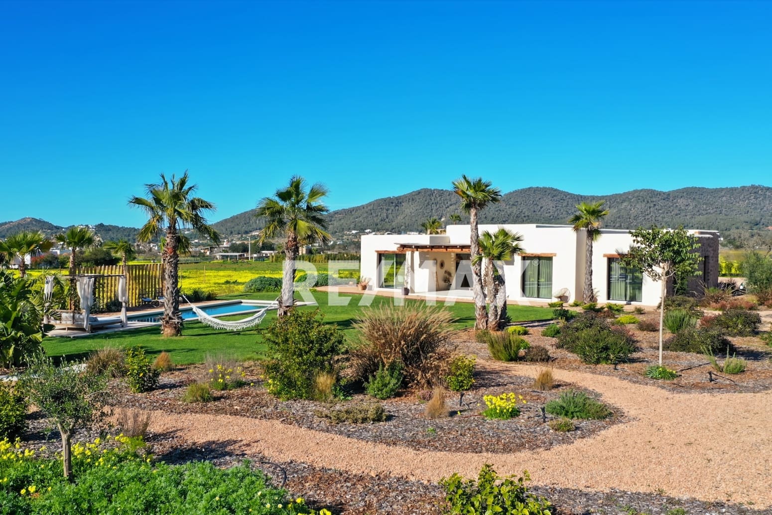 3 bedroom Villa for sale in Sant Rafael de Sa Creu with pool - € 3,295,000 (Ref: 9511430)