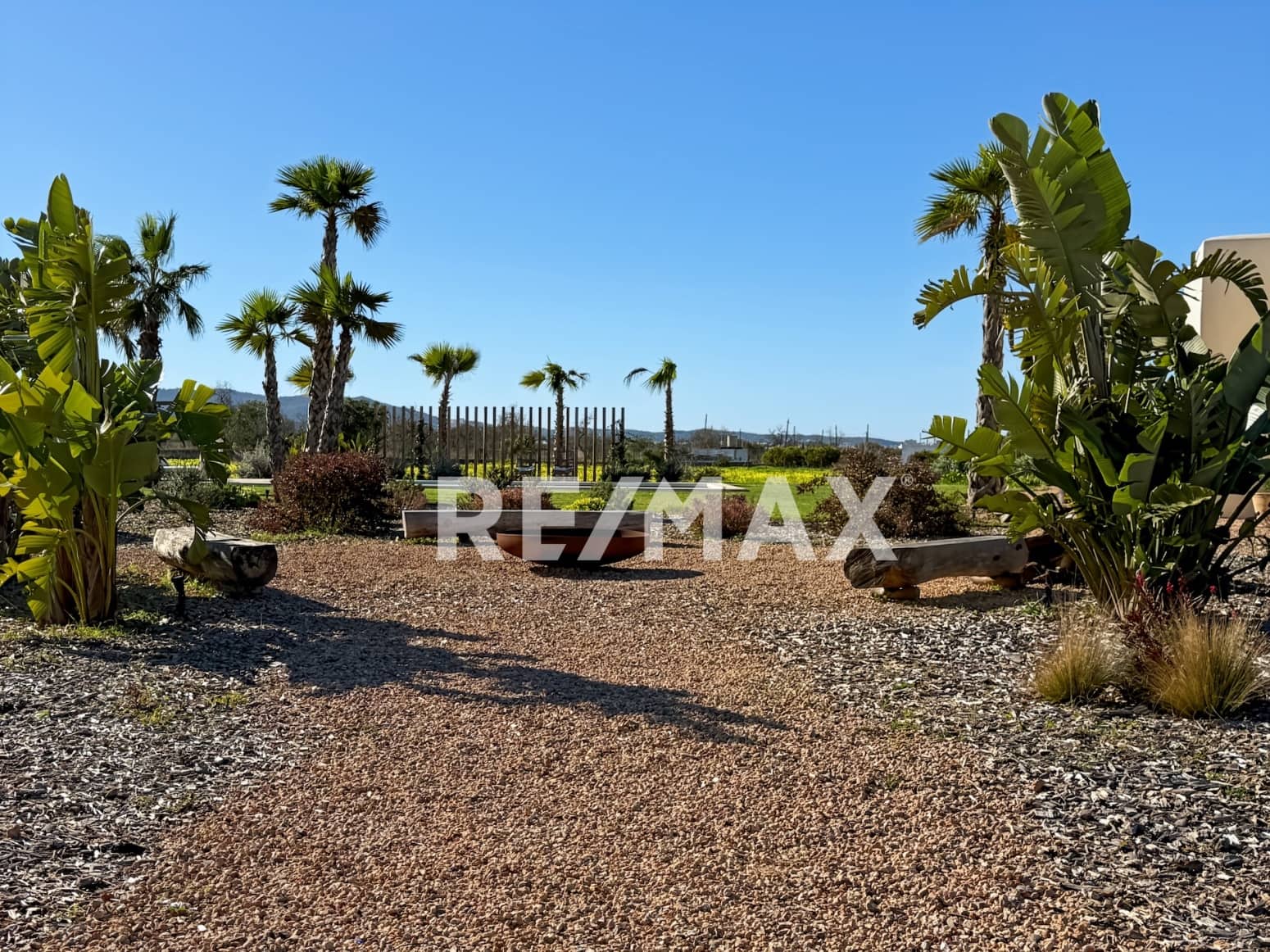 3 bedroom Villa for sale in Sant Rafael de Sa Creu with pool - € 3,295,000 (Ref: 9511430)