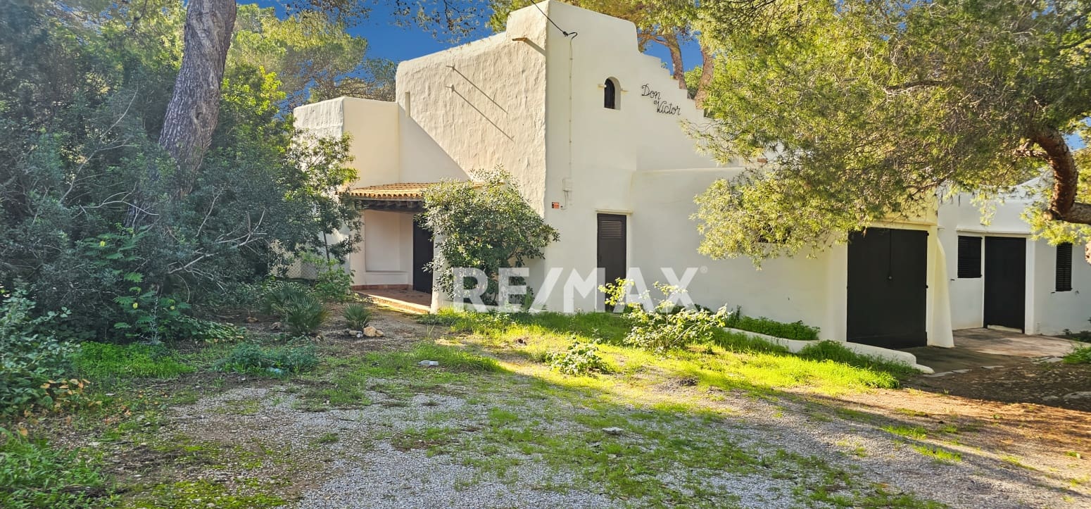 5 slaapkamer Villa te koop in Santa Eulalia / Santa Eularia met garage - € 1.450.000 (Ref: 9559270)