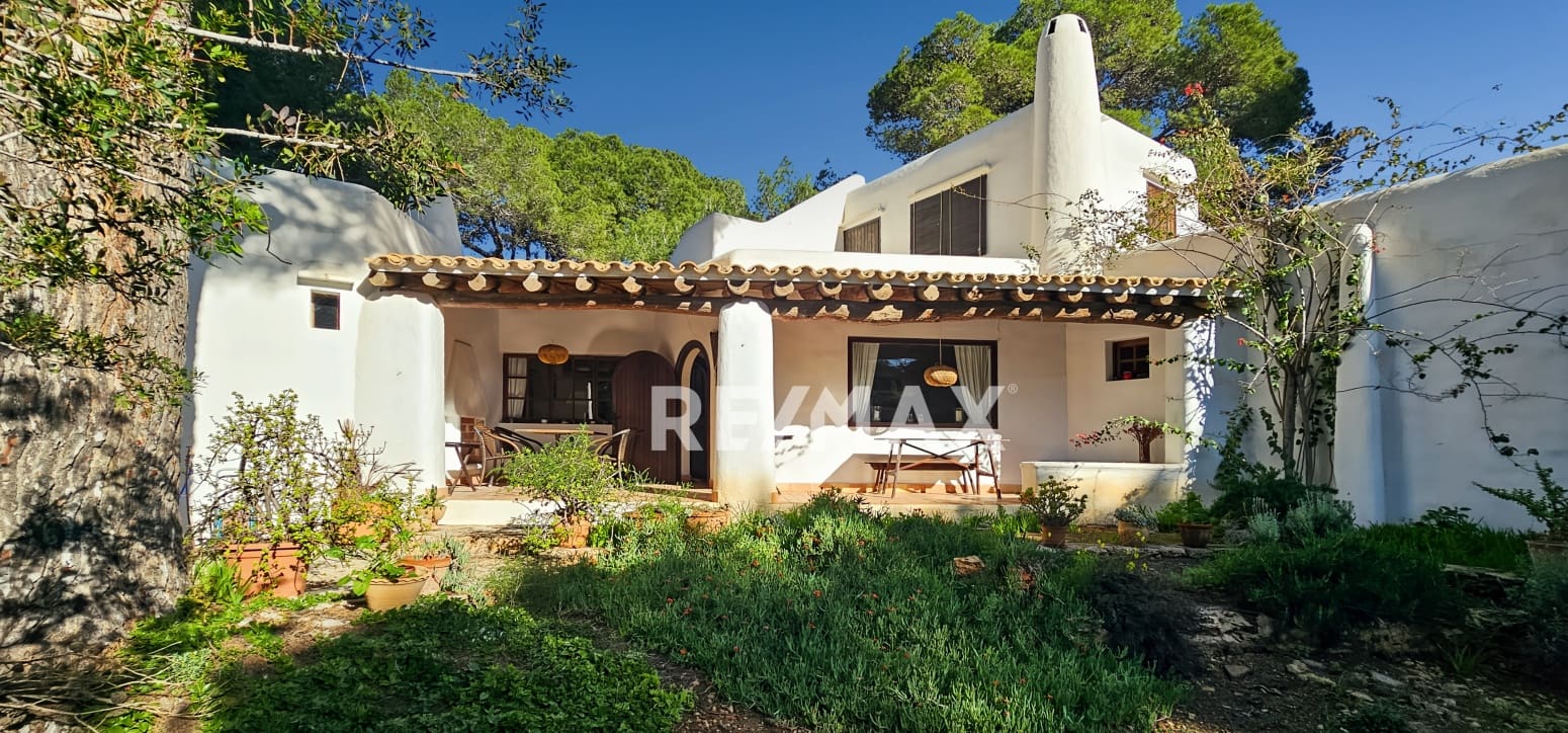 5 slaapkamer Villa te koop in Santa Eulalia / Santa Eularia met garage - € 1.450.000 (Ref: 9559270)