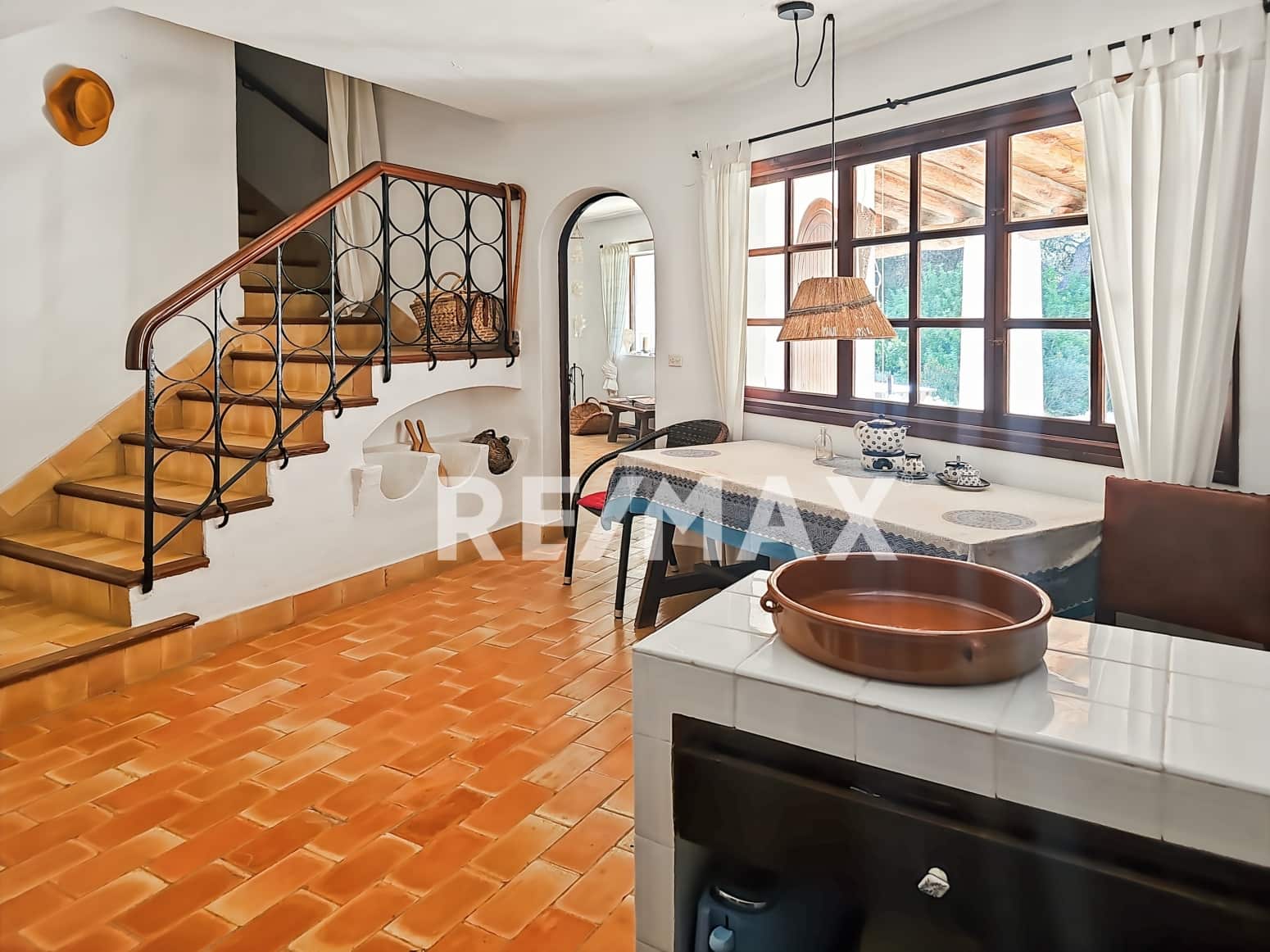 5 slaapkamer Villa te koop in Santa Eulalia / Santa Eularia met garage - € 1.450.000 (Ref: 9559270)