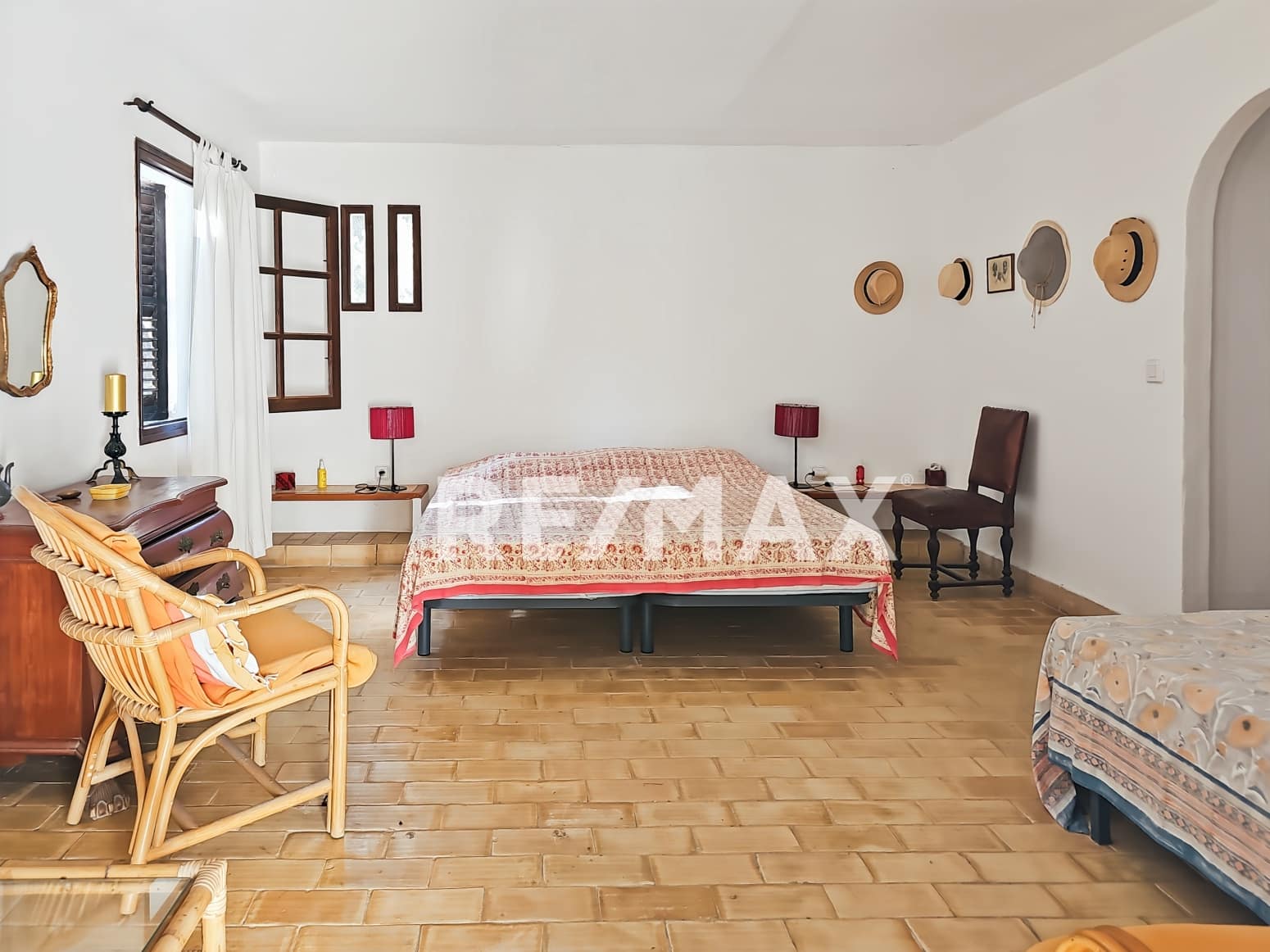 5 slaapkamer Villa te koop in Santa Eulalia / Santa Eularia met garage - € 1.450.000 (Ref: 9559270)