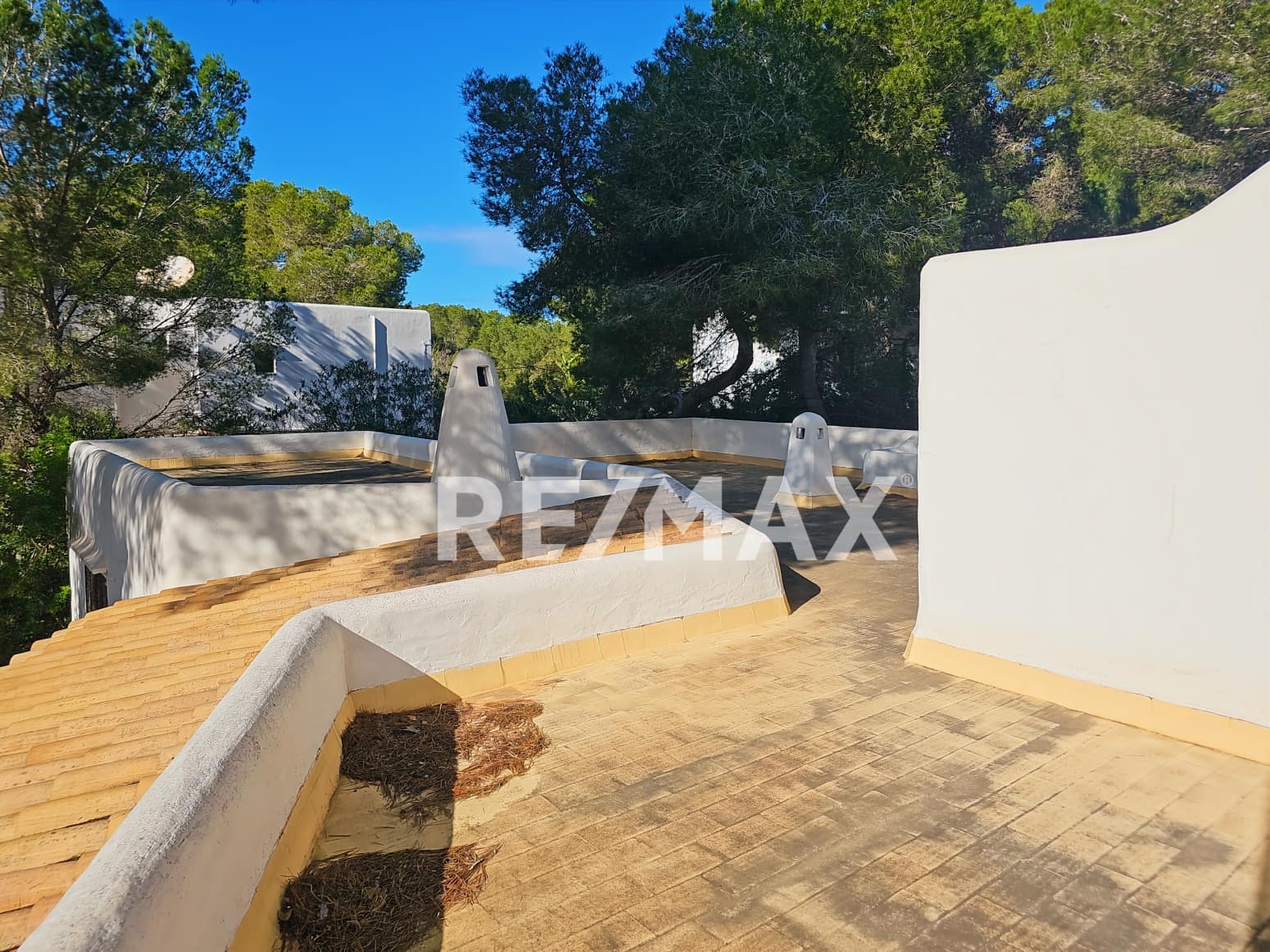 5 slaapkamer Villa te koop in Santa Eulalia / Santa Eularia met garage - € 1.450.000 (Ref: 9559270)
