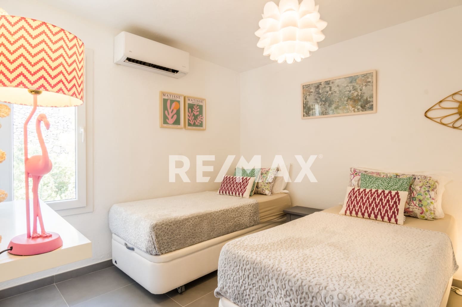 2 slaapkamer Flat te koop in La Siesta met zwembad - € 680.000 (Ref: 9571956)