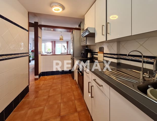 3 bedroom Flat for sale in Santa Eulalia / Santa Eularia with pool garage - € 748,000 (Ref: 9611898)