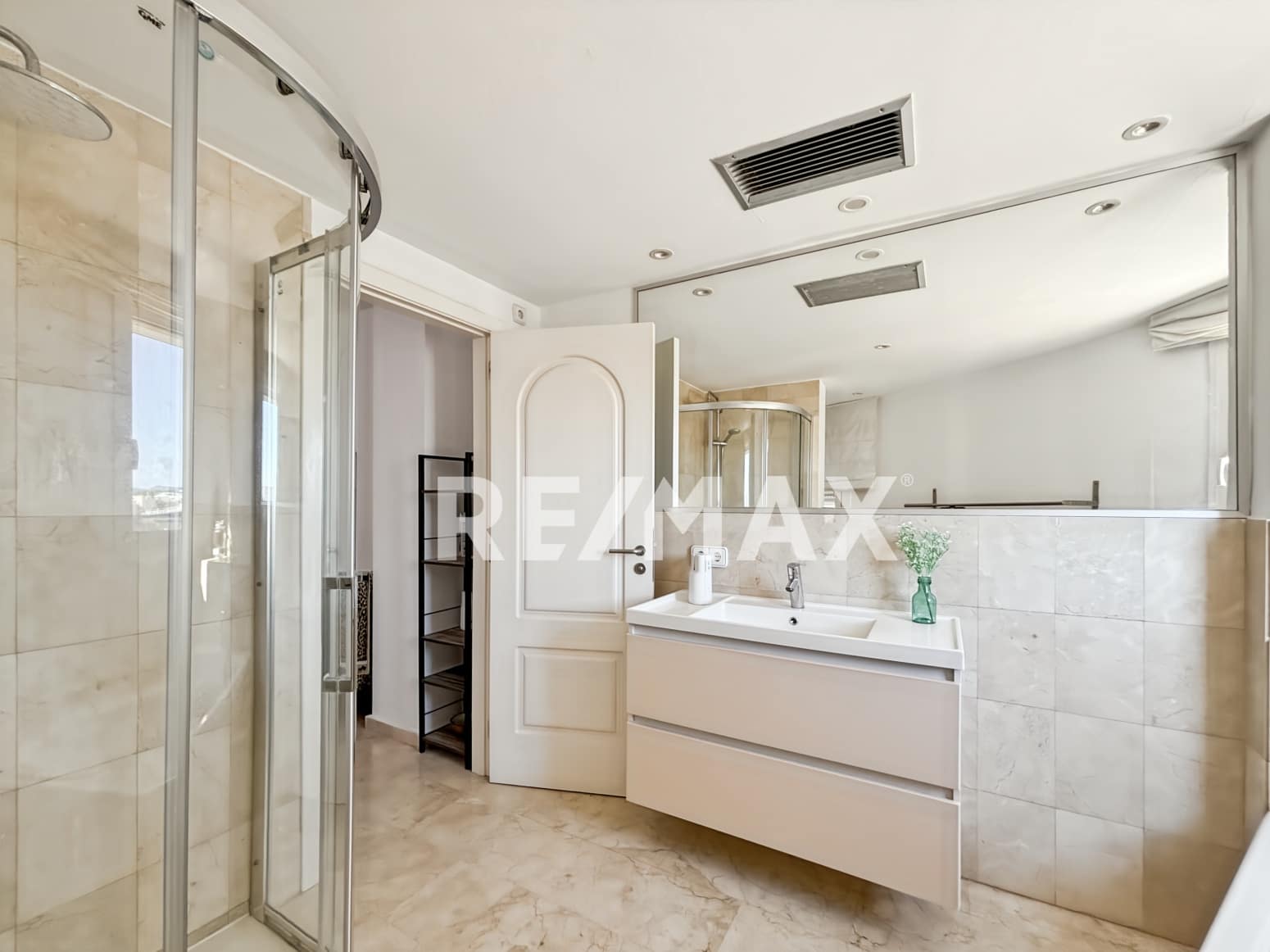 2 soverom Leilighet til salgs i Santa Eulalia / Santa Eularia med svømmebasseng - € 925 000 (Ref: 9628299)