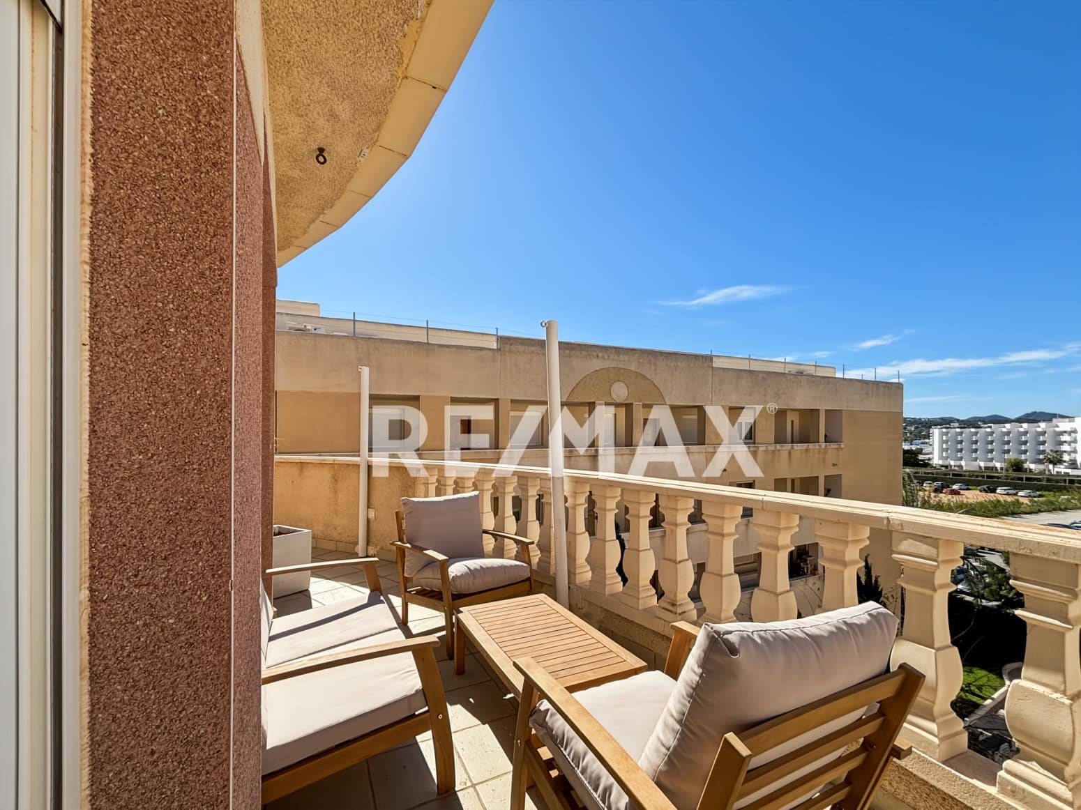 2 soverom Leilighet til salgs i Santa Eulalia / Santa Eularia med svømmebasseng - € 925 000 (Ref: 9628299)