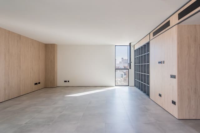 2 slaapkamer Flat te koop in Santa Eulalia / Santa Eularia met zwembad - € 730.000 (Ref: 9656985)