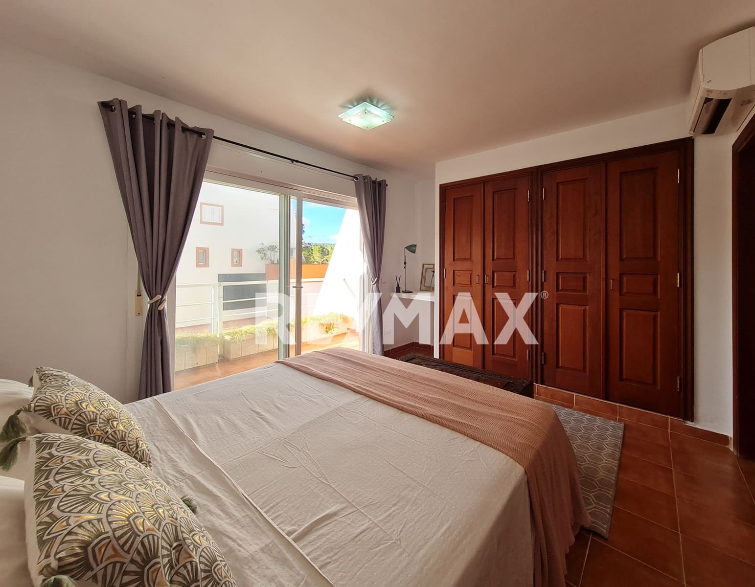 3 camera da letto Appartamento in vendita in Santa Eulalia / Santa Eularia con piscina garage - 729.000 € (Rif: 9671098)