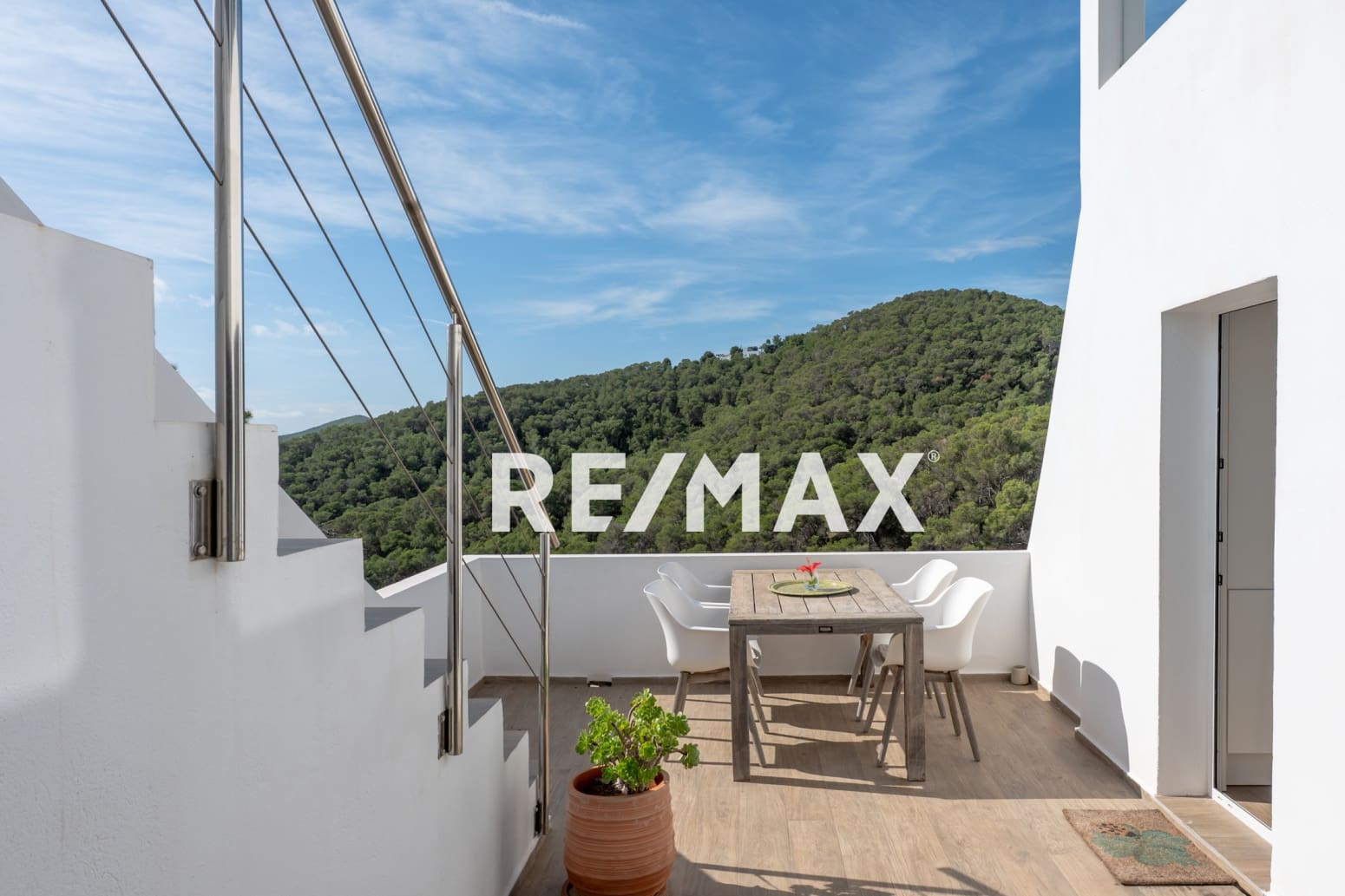 Chalet de 3 habitaciones en Santa Eulalia / Santa Eularia en venta - 1.100.000 € (Ref: 9672297)