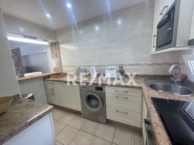 2 Zimmer Wohnung zu vermieten in La Siesta, Santa Eulalia / Santa Eularia - 2.500 € (Ref: 9677890)