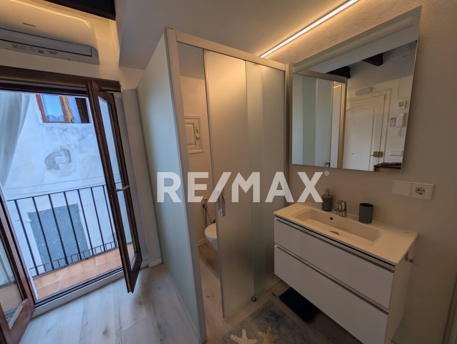 Flat for rent in Ibiza / Eivissa town - € 3,000 (Ref: 9694705)