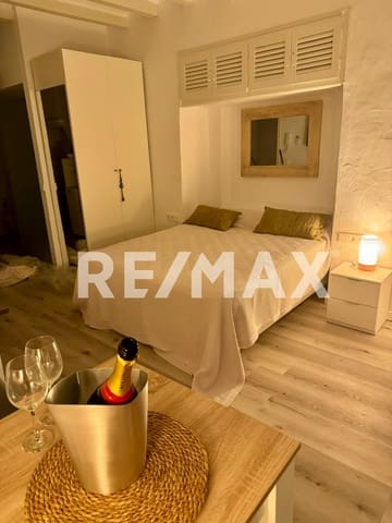 Flat for rent in Ibiza / Eivissa town - € 3,000 (Ref: 9694705)