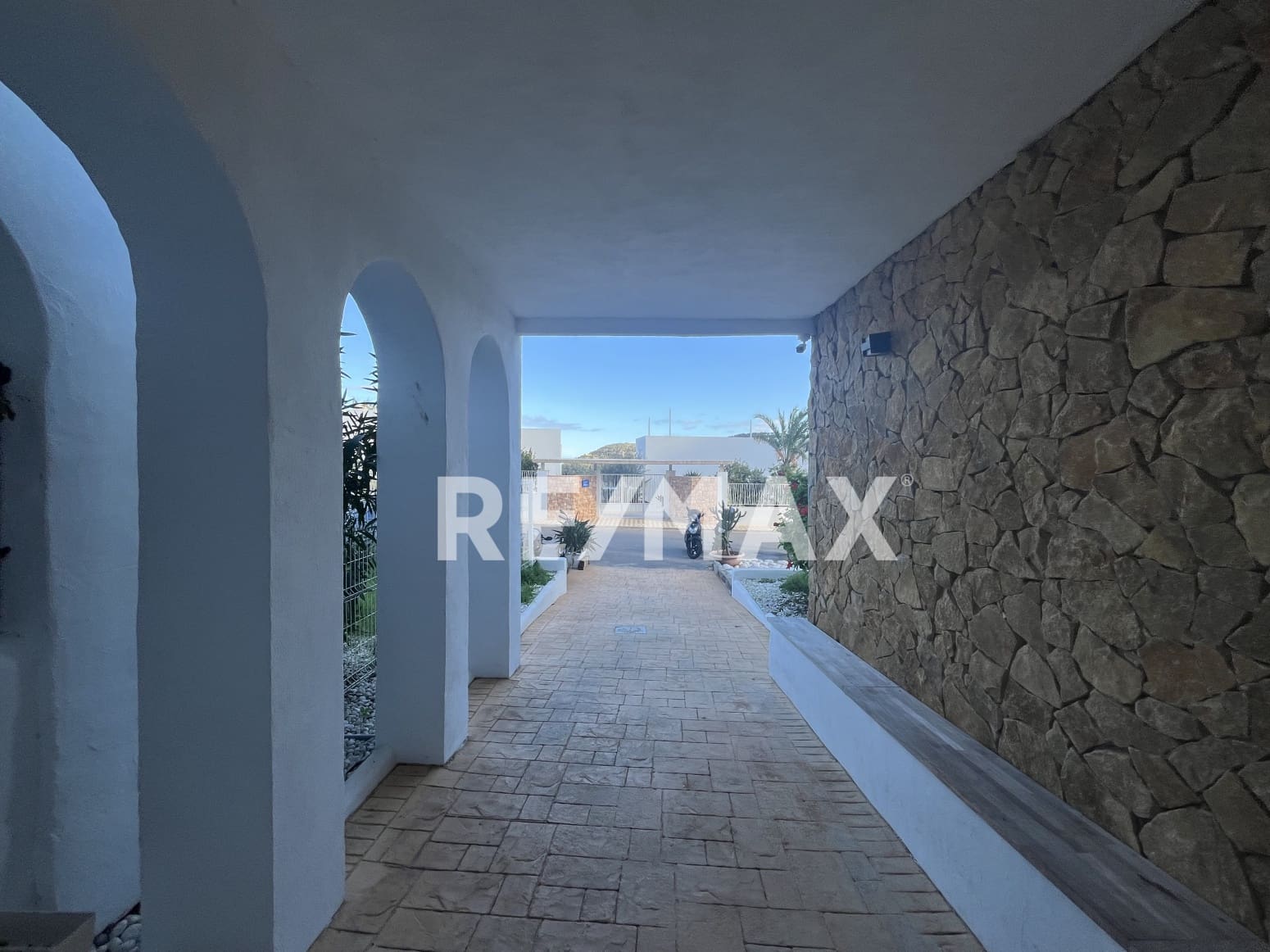 3 bedroom Flat for rent in San Jose / Sant Josep de Sa Talaia with garage - € 5,000 (Ref: 9720314)