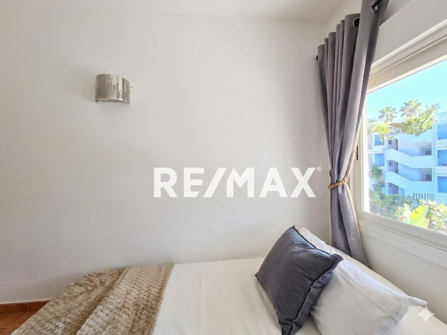3 bedroom Flat for rent in Santa Eulalia / Santa Eularia with pool garage - € 3,500 (Ref: 9720462)