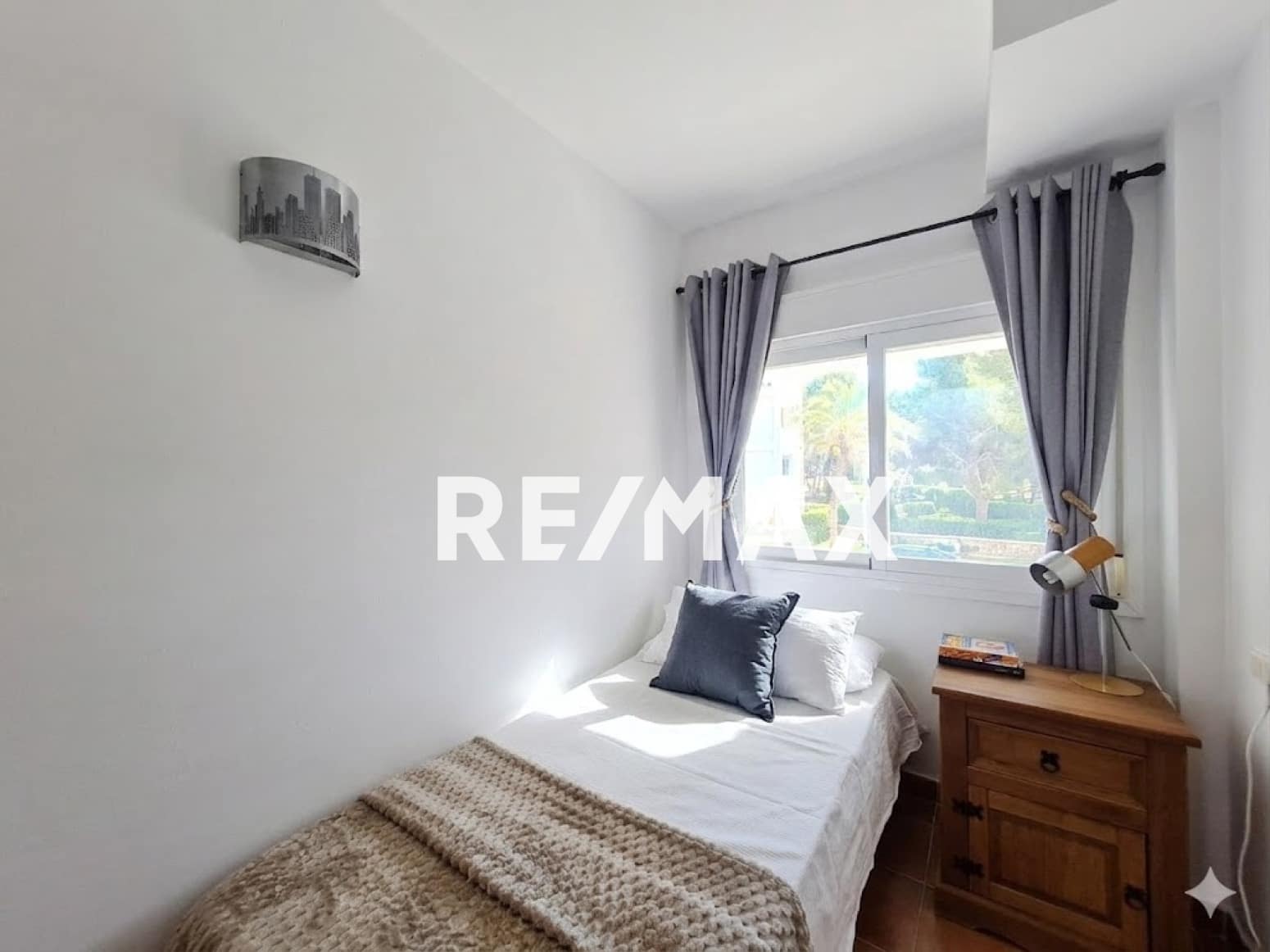 3 bedroom Flat for rent in Santa Eulalia / Santa Eularia with pool garage - € 3,500 (Ref: 9720462)