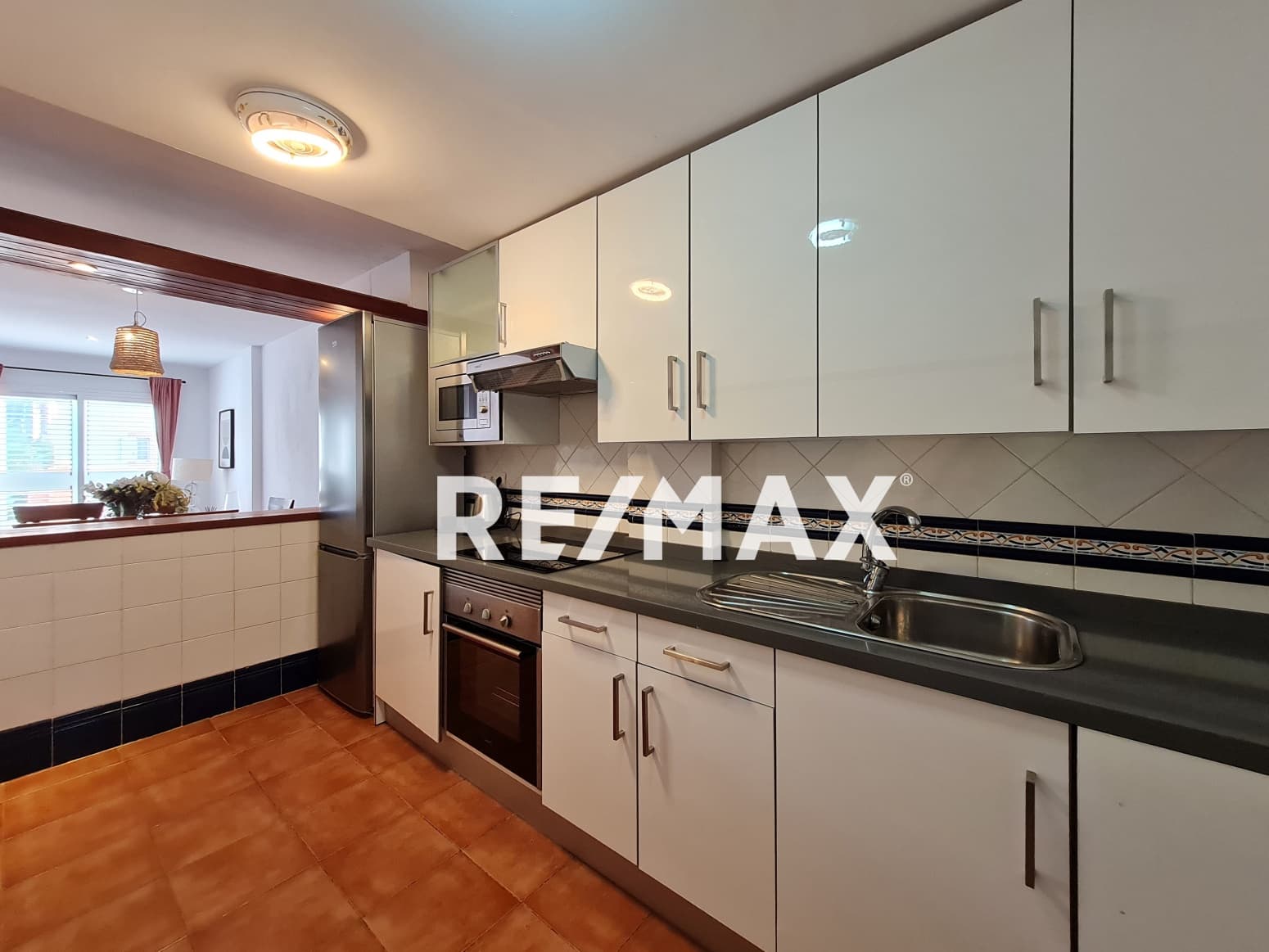 3 bedroom Flat for rent in Santa Eulalia / Santa Eularia with pool garage - € 3,500 (Ref: 9720462)