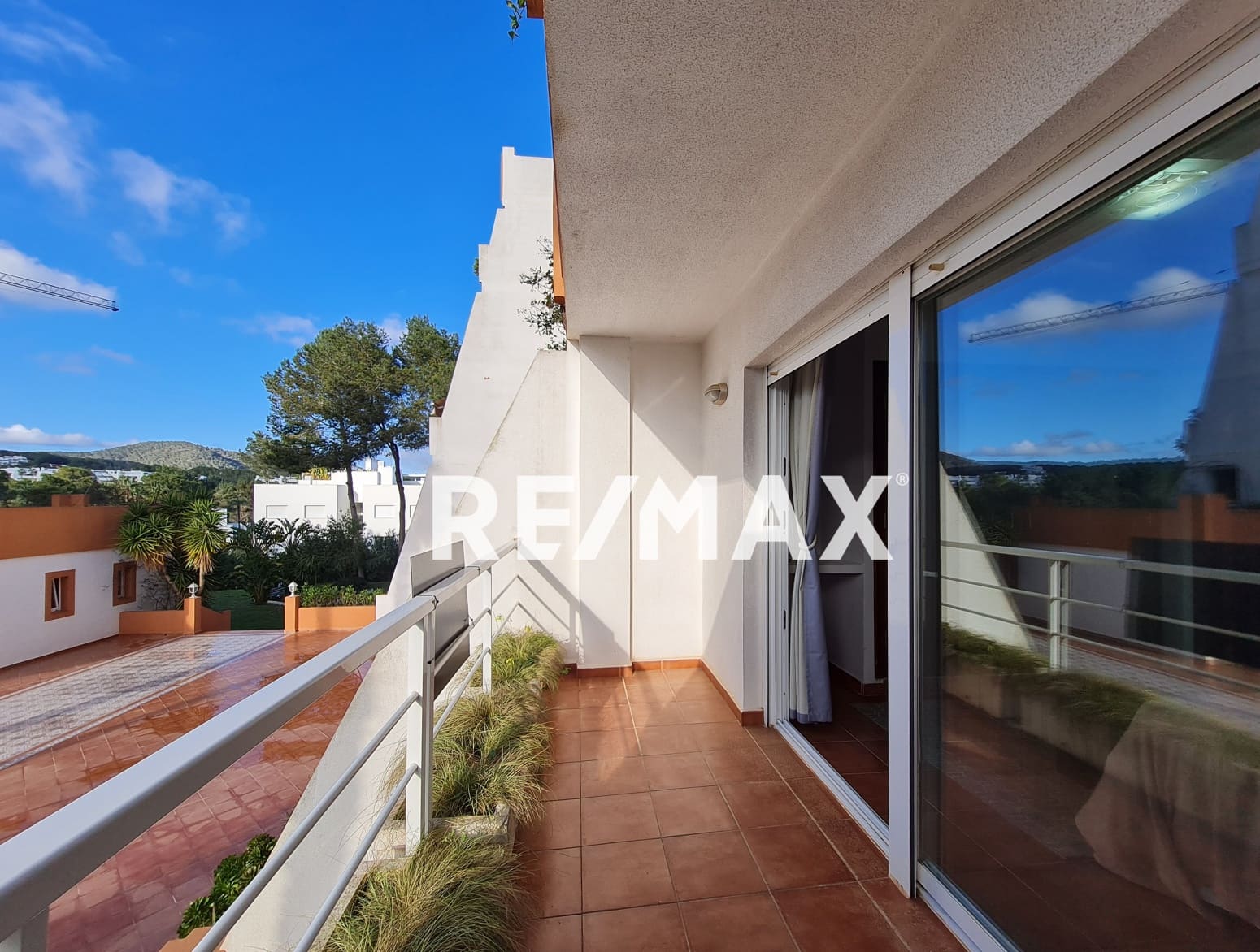 3 bedroom Flat for rent in Santa Eulalia / Santa Eularia with pool garage - € 3,500 (Ref: 9720462)