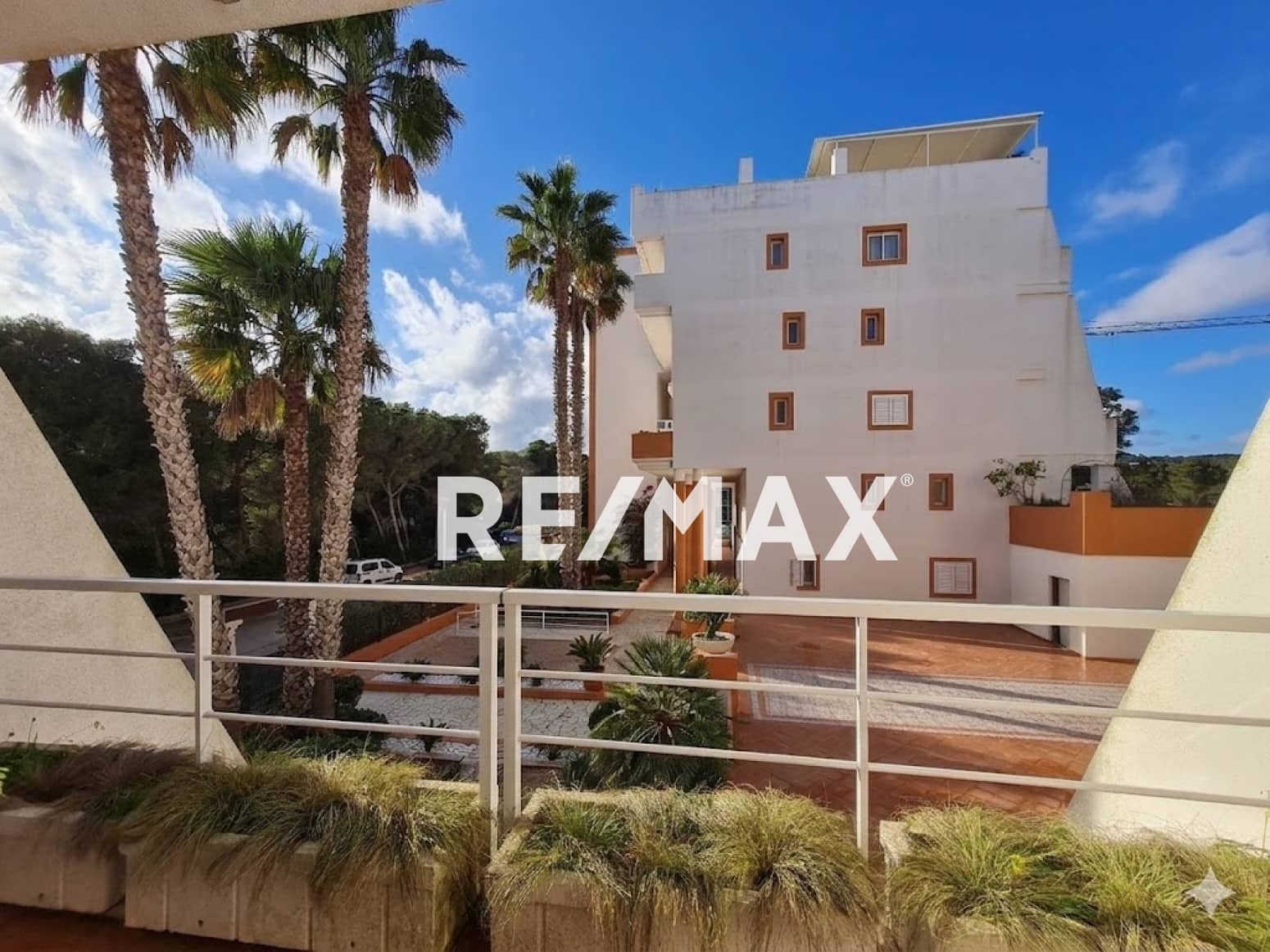 3 bedroom Flat for rent in Santa Eulalia / Santa Eularia with pool garage - € 3,500 (Ref: 9720462)