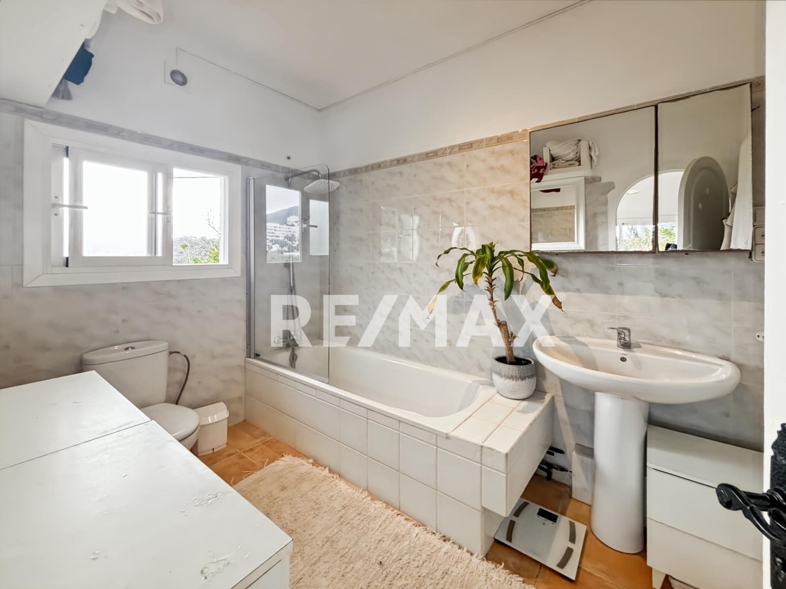 6 bedroom Villa for rent in Santa Eulalia / Santa Eularia with pool - € 6,000 (Ref: 9733399)