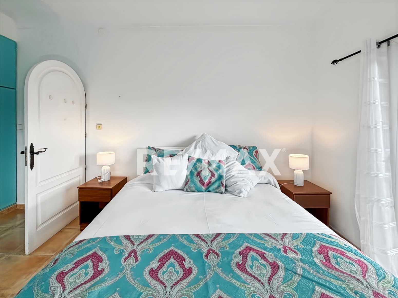 6 bedroom Villa for rent in Santa Eulalia / Santa Eularia with pool - € 6,000 (Ref: 9733399)