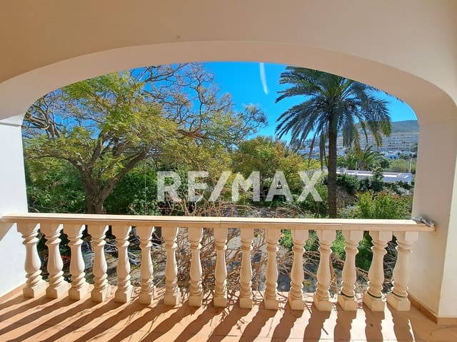 6 sovrum Villa att hyra i Santa Eulalia / Santa Eularia med pool - 6 000 € (Ref: 9733399)