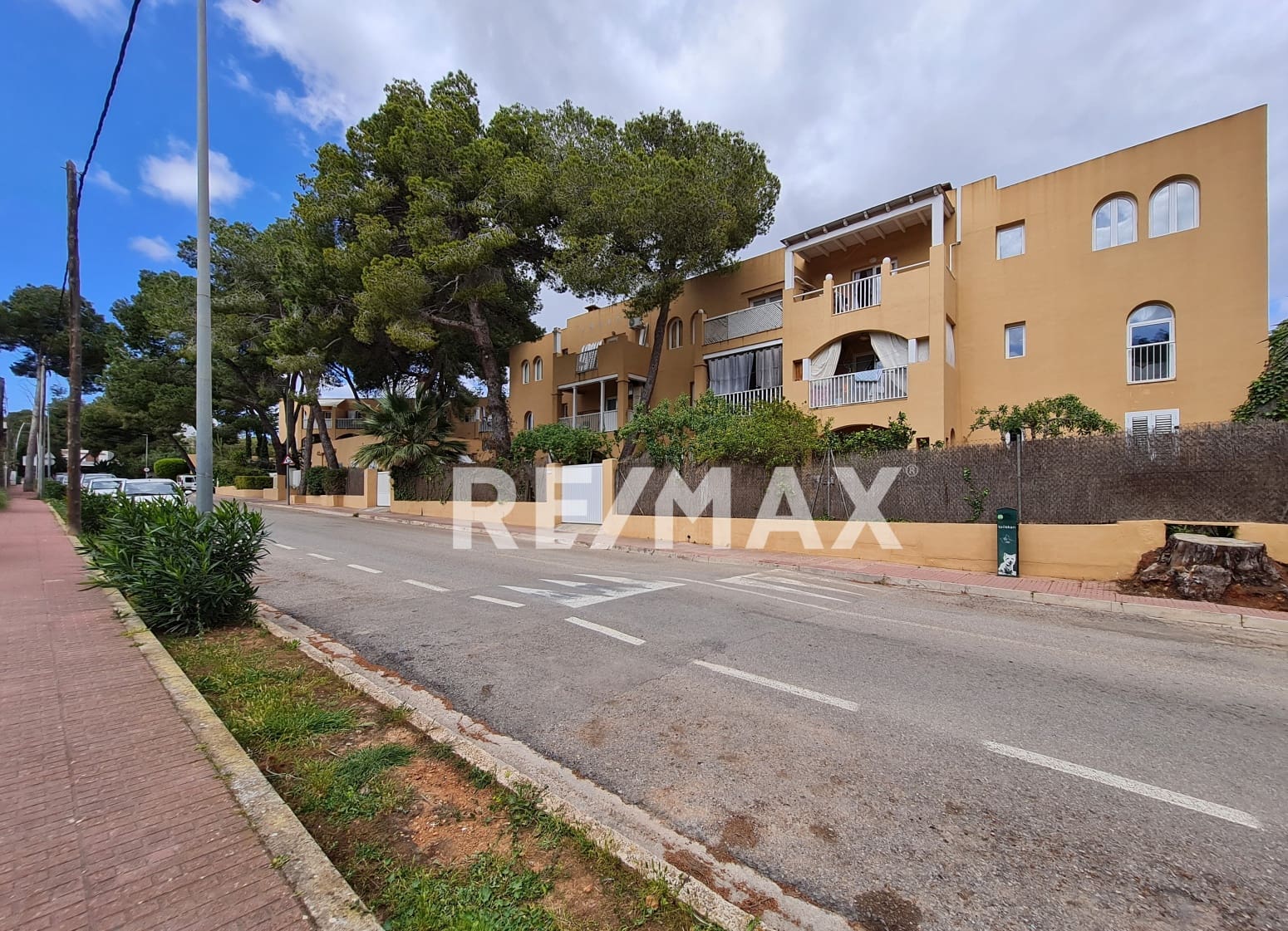1 quarto Apartamento para venda em Santa Eulalia / Santa Eularia com piscina - 415 000 € (Ref: 9743040)