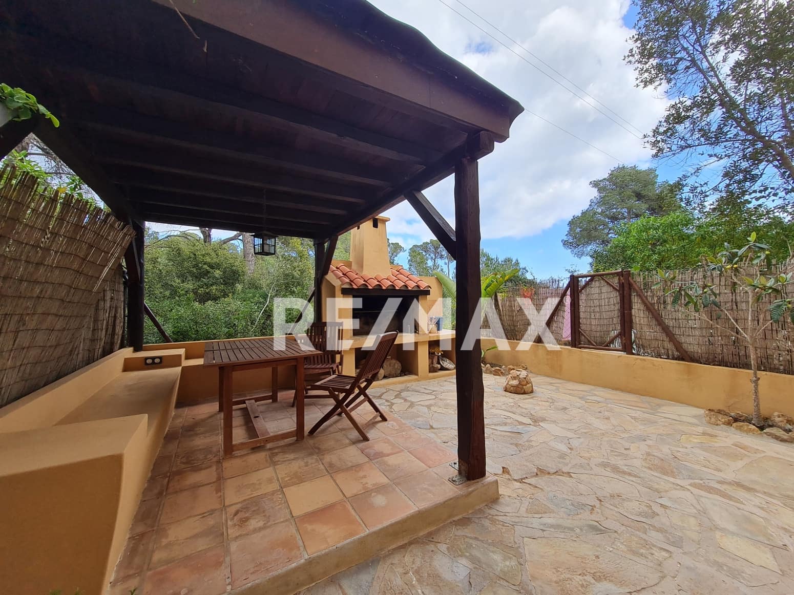 1 quarto Apartamento para venda em Santa Eulalia / Santa Eularia com piscina - 415 000 € (Ref: 9743040)