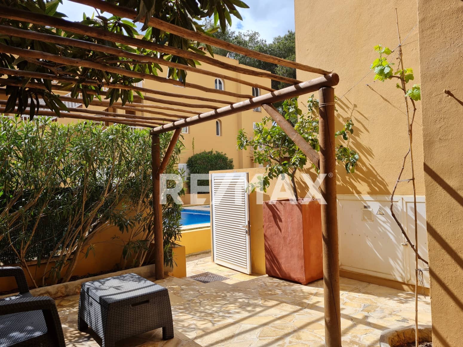 1 quarto Apartamento para venda em Santa Eulalia / Santa Eularia com piscina - 415 000 € (Ref: 9743040)