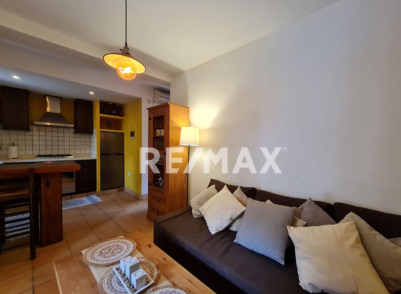 1 bedroom Flat for sale in Santa Eulalia / Santa Eularia with pool - € 395,000 (Ref: 9743040)
