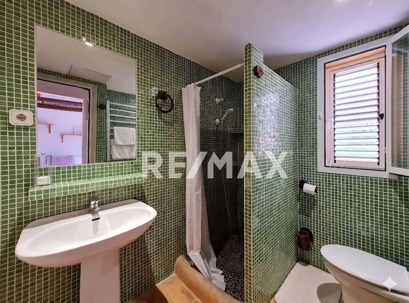 1 bedroom Flat for sale in Santa Eulalia / Santa Eularia with pool - € 395,000 (Ref: 9743040)