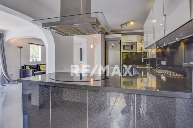 Chalet de 3 habitaciones en Santa Eulalia / Santa Eularia en alquiler - 4.000 € (Ref: 9744306)